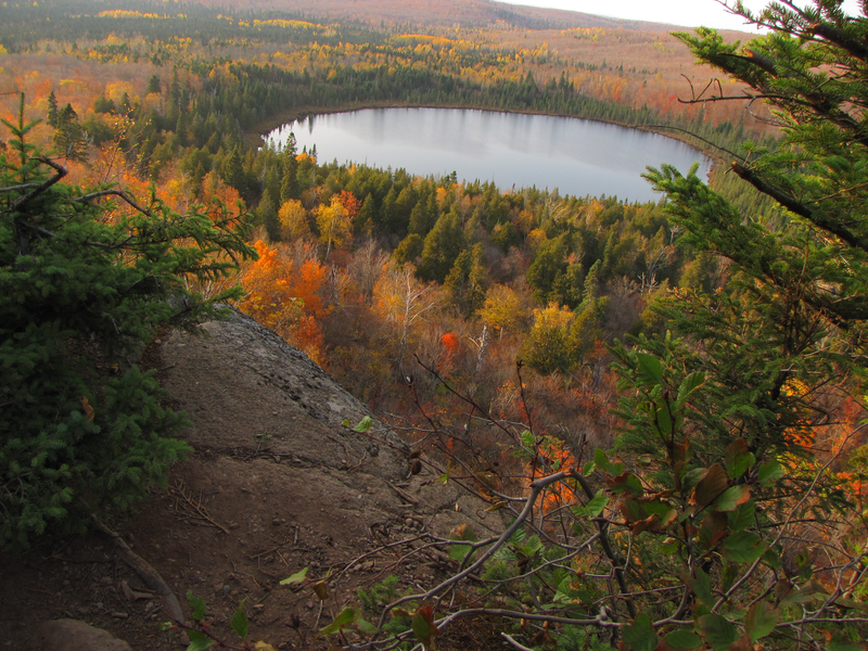 Nestled lake